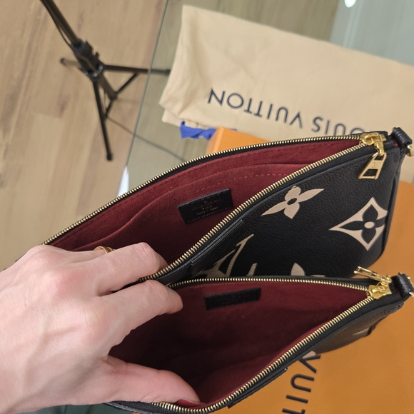 Louis Vuitton Black and Cream Women's Bag - Picture 13 of 16